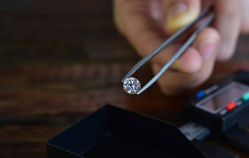 shtuchnyy-intelekt-pro-diamanty-1