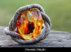 The-Eye-Of-Sauron-Amber-Bracelet